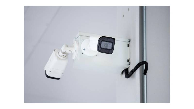 Installation de caméras de vidéosurveillance Delta Dore à Mios : L'expertise Agelec33 au service de votre sécurité